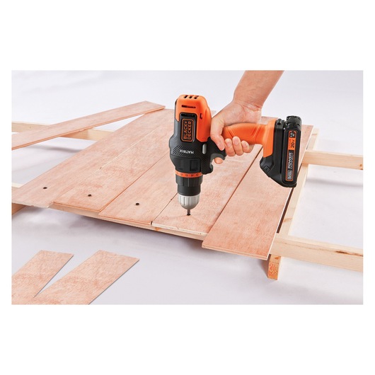 Taladro Inalámbrico 20V MAX* MATRIX™ con 6 Cabezales Intercambiables